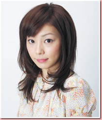 よりナチュラルなAラインスタイルエレガントのなかにも可愛らしさを